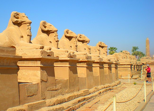 Прикосновение к египетской святыне или посещение Карнакского храма.  